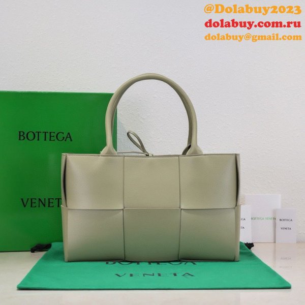 Perfect BOTTEGA VENETA Arco Small Tote Bag 30CM