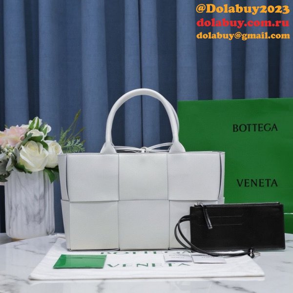 Perfect BOTTEGA VENETA Arco Small Tote Bag 30CM