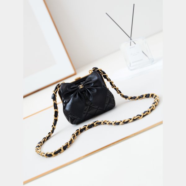 Perfect Replicas AP4028 Clutch With Chain 1:1 Mirror Bag