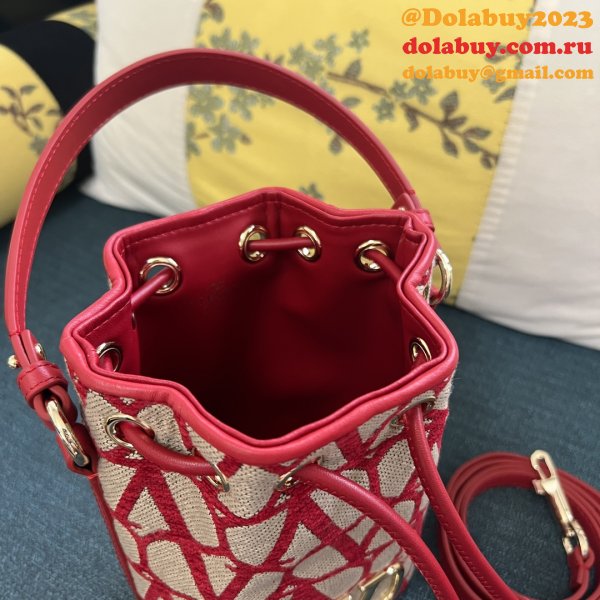 Designer VALENTINO GARAVANI V mini basket handbag